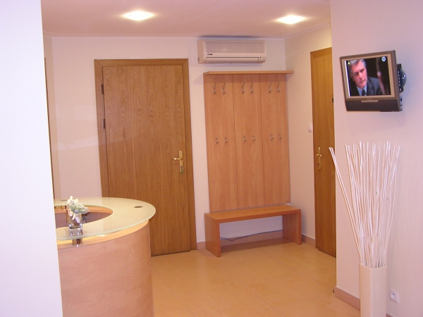 Meblo-Maxprojekt recepcja